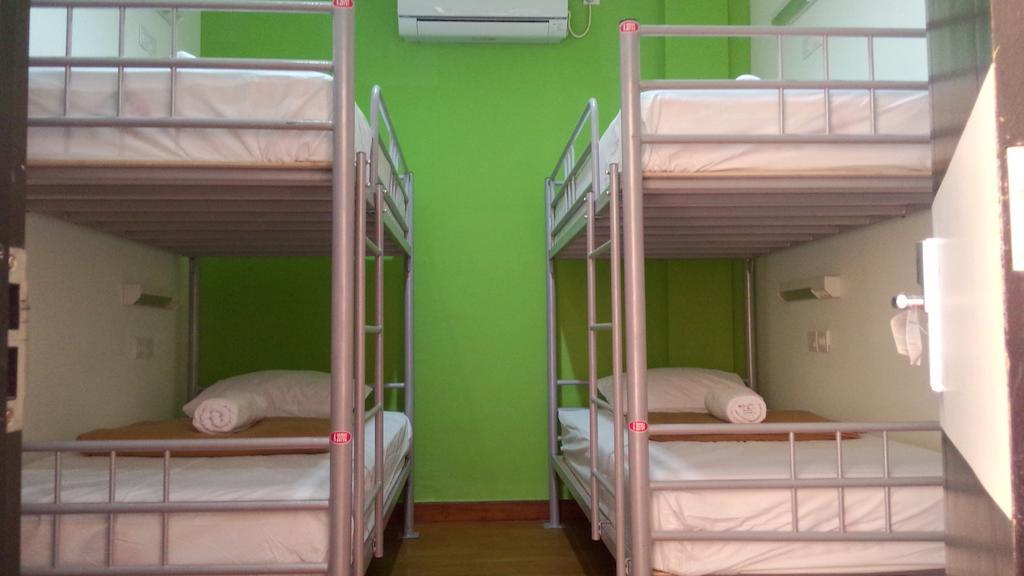 Cx Hostel Kuta Raya Стая снимка