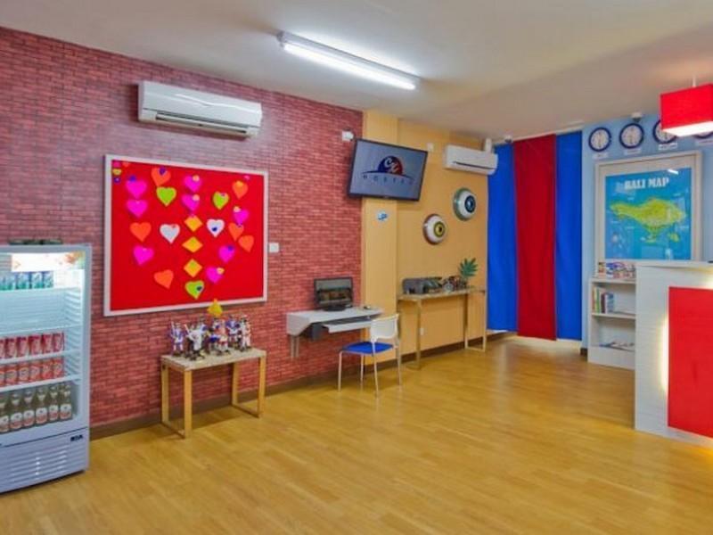 Cx Hostel Kuta Raya Екстериор снимка