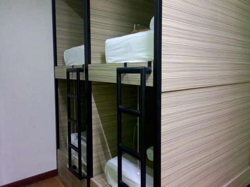 Cx Hostel Kuta Raya Екстериор снимка
