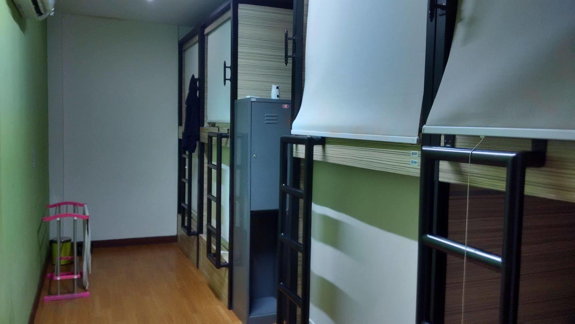 Cx Hostel Kuta Raya Екстериор снимка