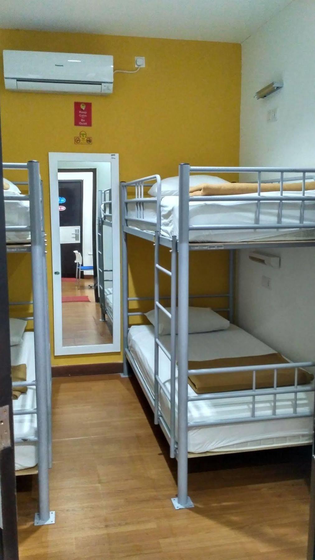 Cx Hostel Kuta Raya Екстериор снимка