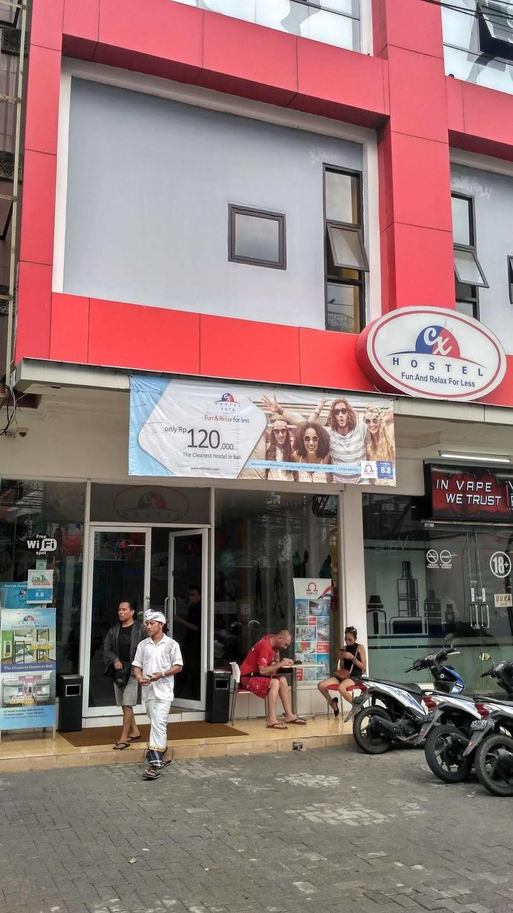 Cx Hostel Kuta Raya Екстериор снимка