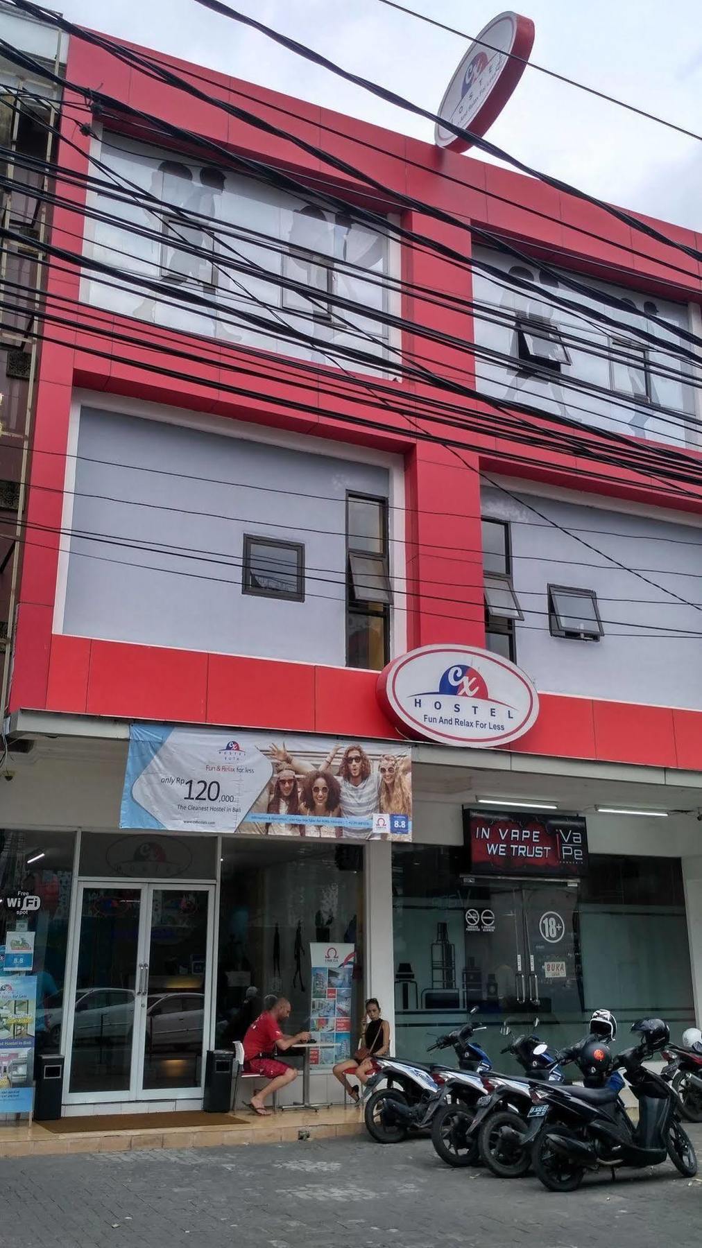 Cx Hostel Kuta Raya Екстериор снимка